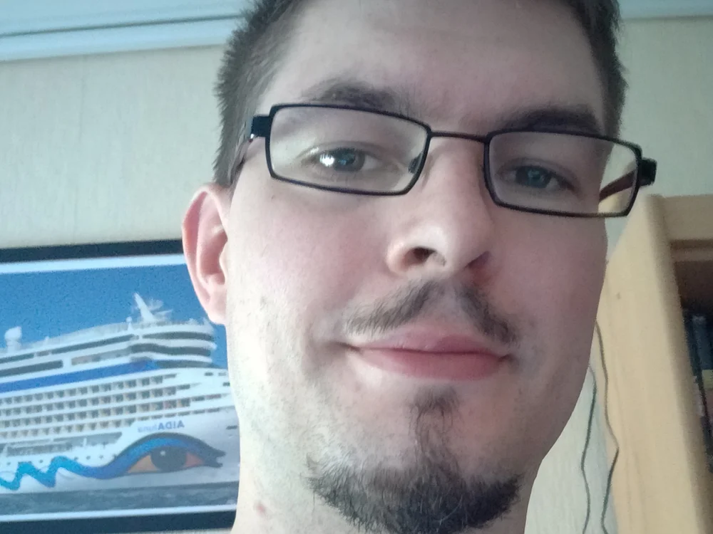 Dori47leg Offline XXX-Chat