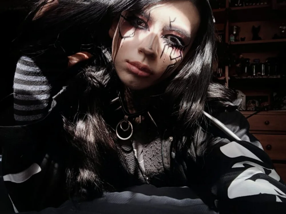 دردشة rotten_dreams الجنسية دون اتصال