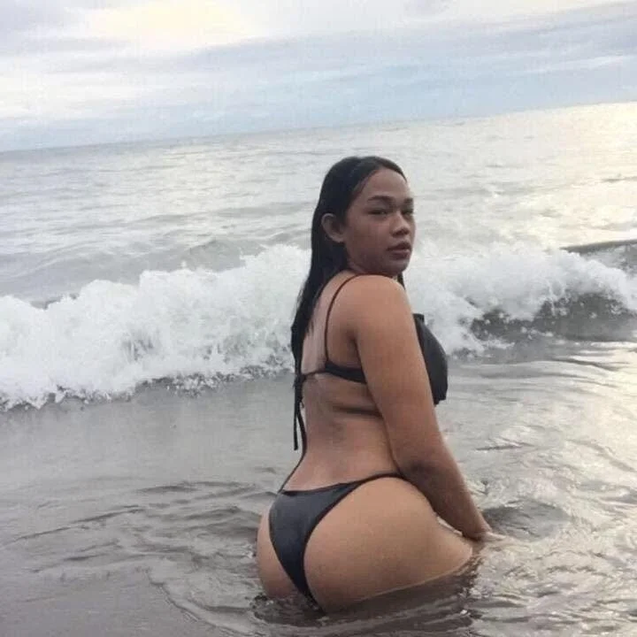 Naughty_Novaxx 離線 XXX 聊天