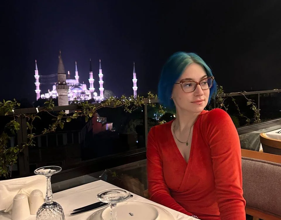 Snow_Whispern Offline XXX chat