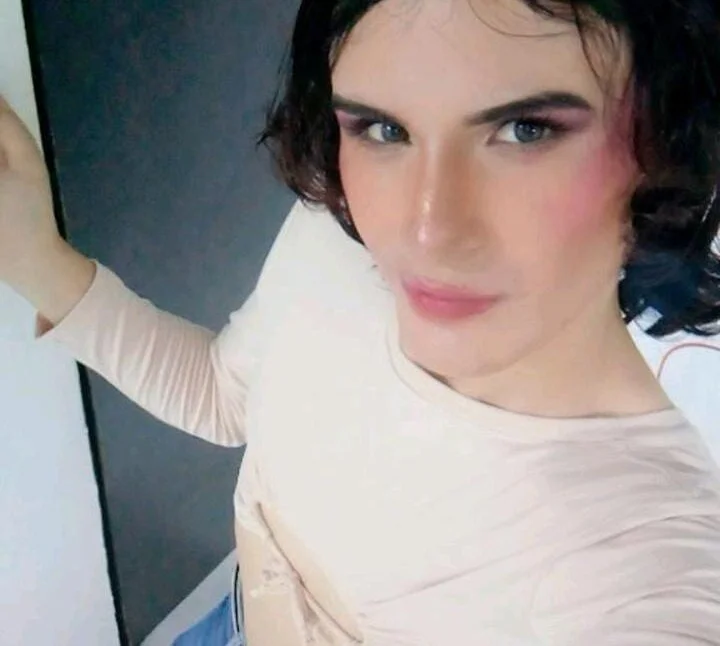 transhorny_couple's Offline XXX Chat