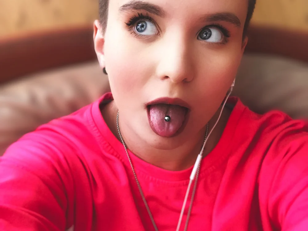Luiza_cherry's Offline XXX Chat