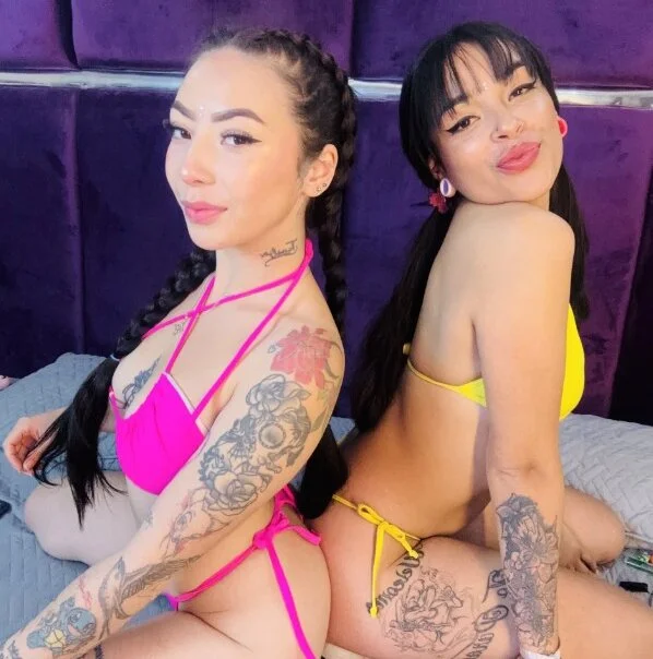 Moon_And_Sunn's Offline XXX Chat