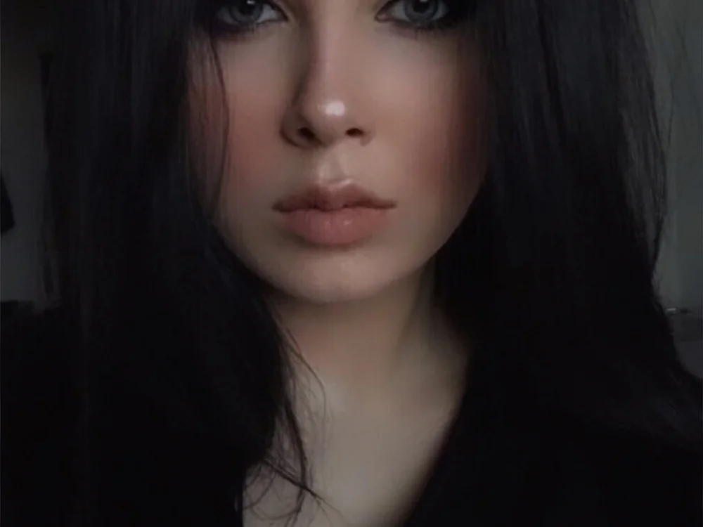 kira_lim's Offline Chat Room
