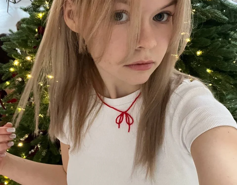 Mabel_Sanders' Offline Chat Room