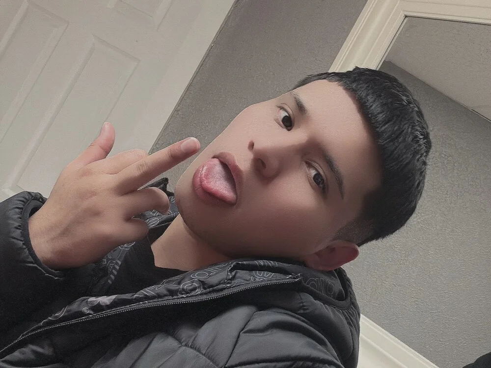 fuckyoubbabye Offline XXX-chat