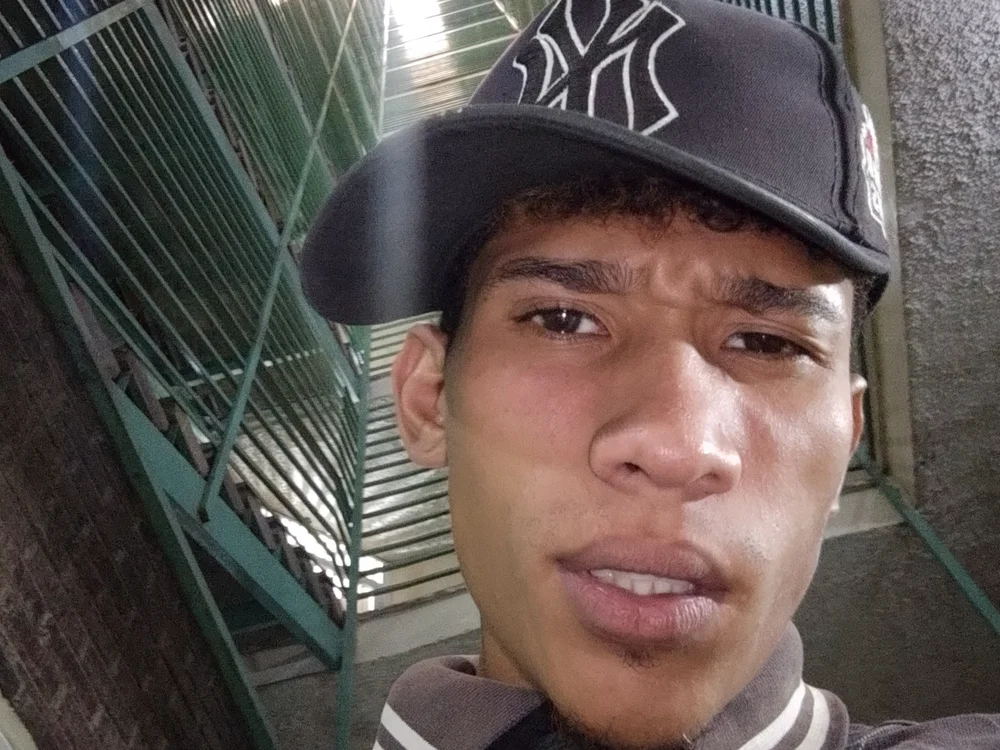 دردشة Diosnny-CR الجنسية دون اتصال