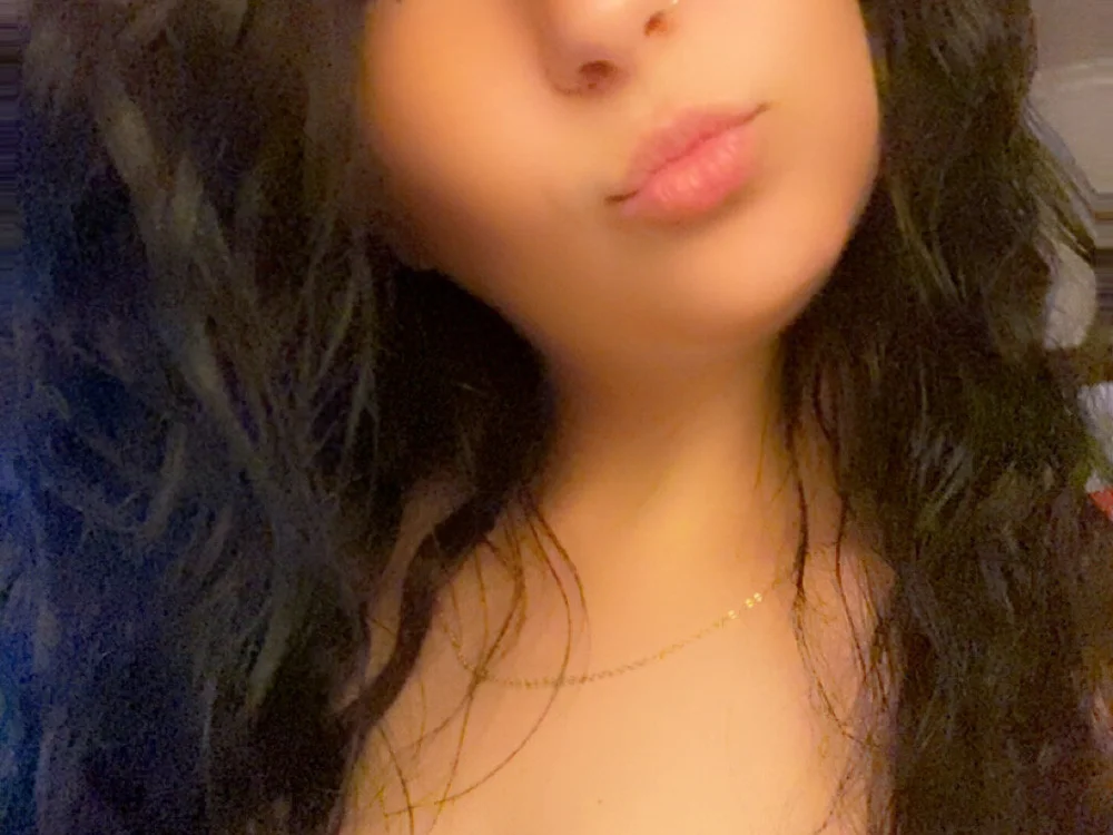 ShePrettyAndMean26's Offline Chat Room
