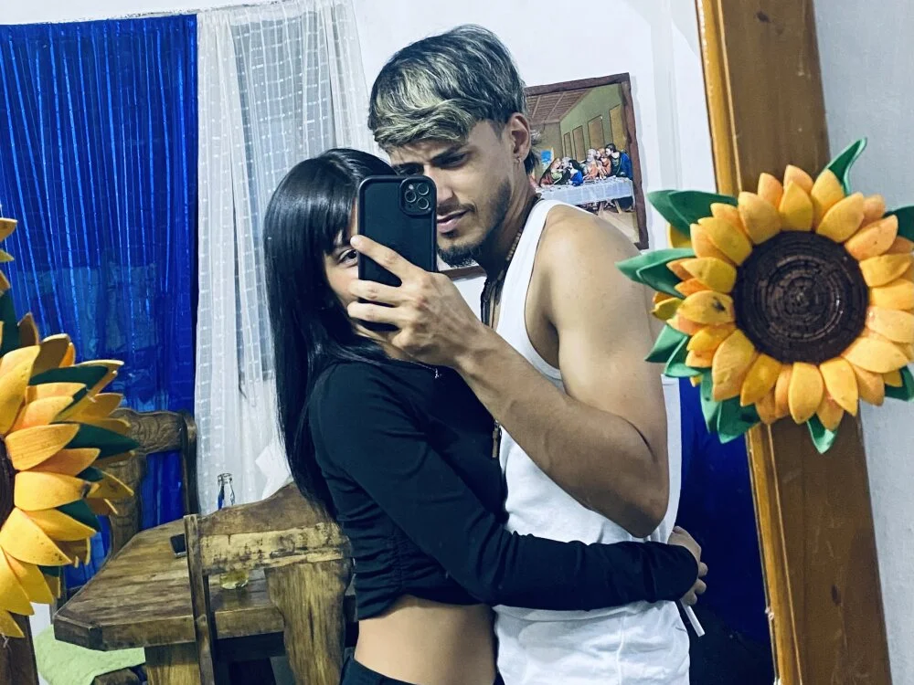 Rouuus12 offline XXX-chat