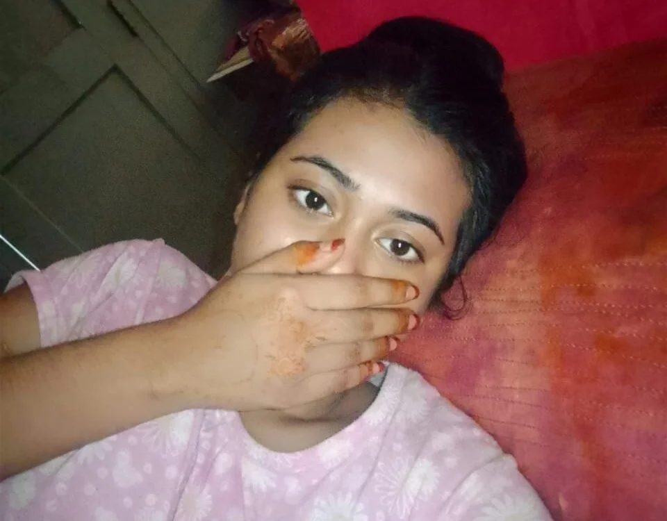 Priya_Thakur-india: офлайн-секс-чат