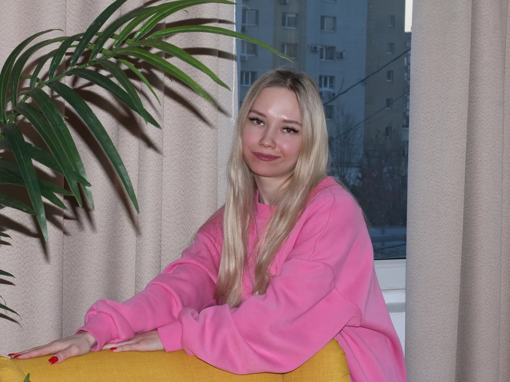 JuliaClever's Offline Chat Room