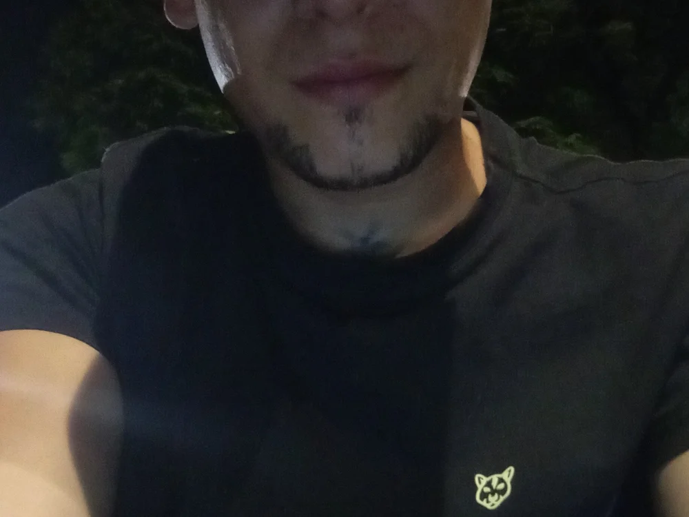 Offline XXX chat modela Anuelmmm