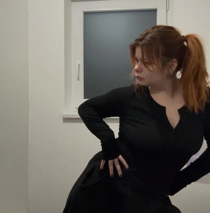 mrslittleone Adlı Modelin Çevrimdışı XXX Sohbeti