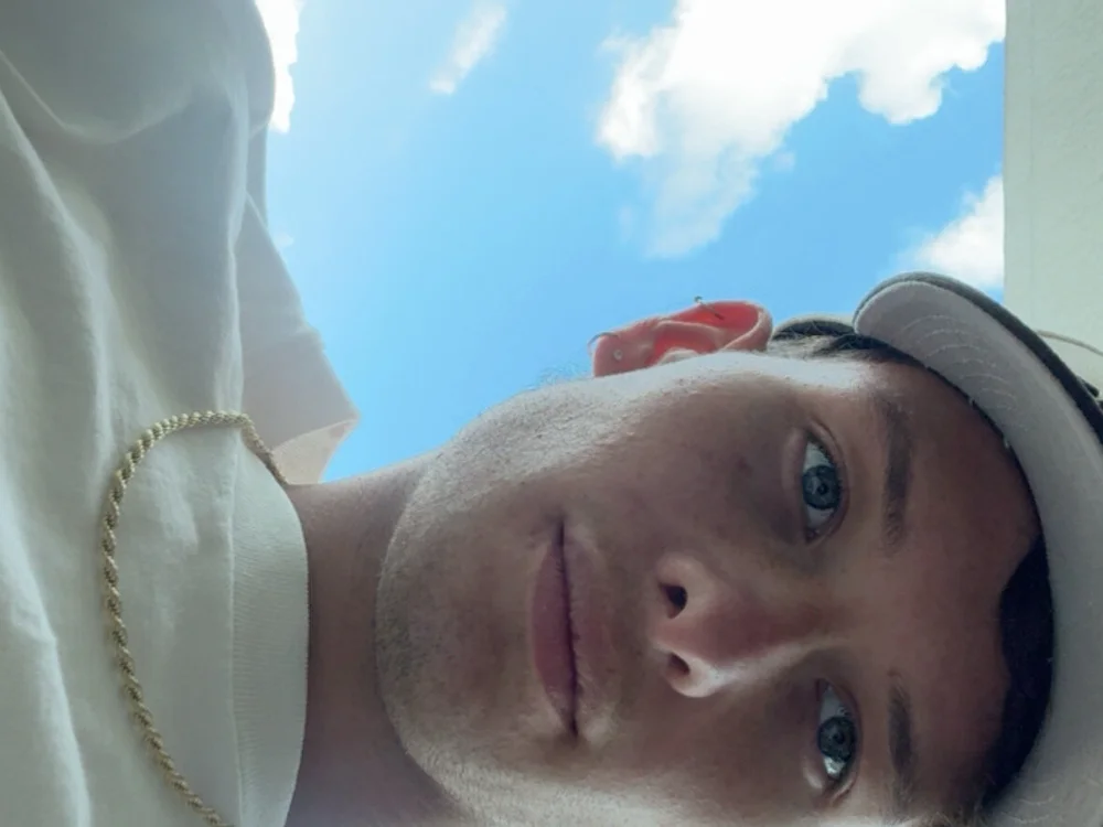 Offline XXX chat modela santimiamiarg