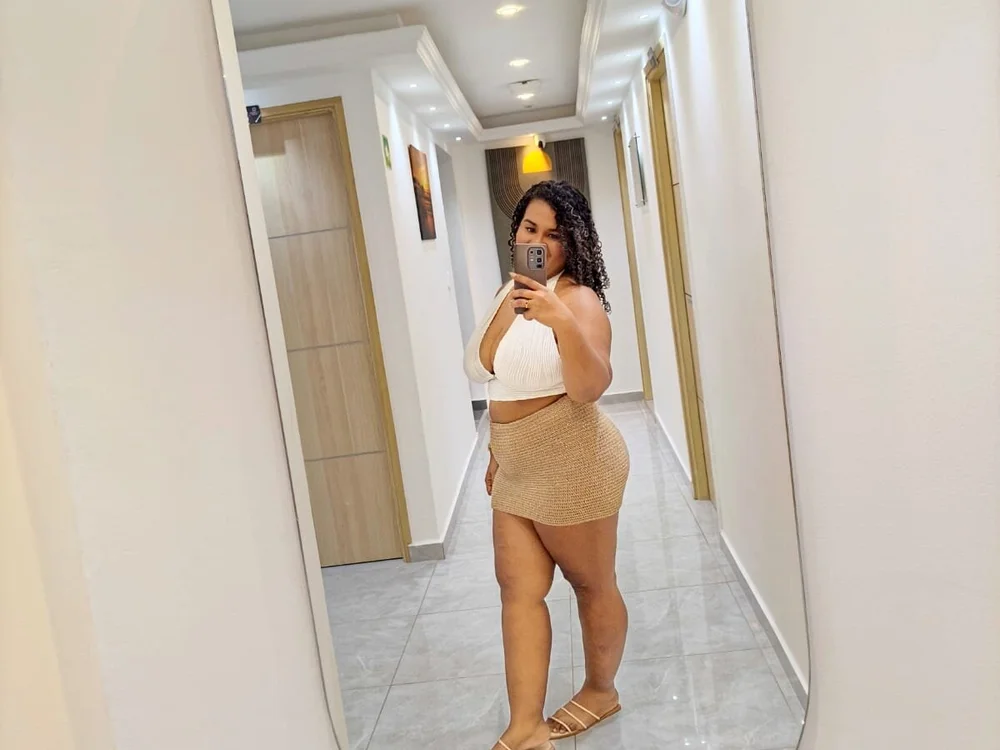 amber_kiss36n Offline XXX chat