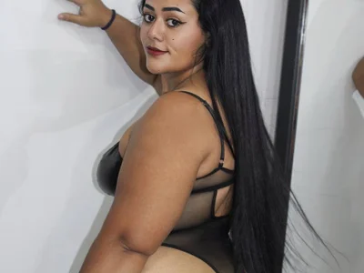 Queen_Curvy01 - Girl 