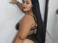 Queen_Curvy01