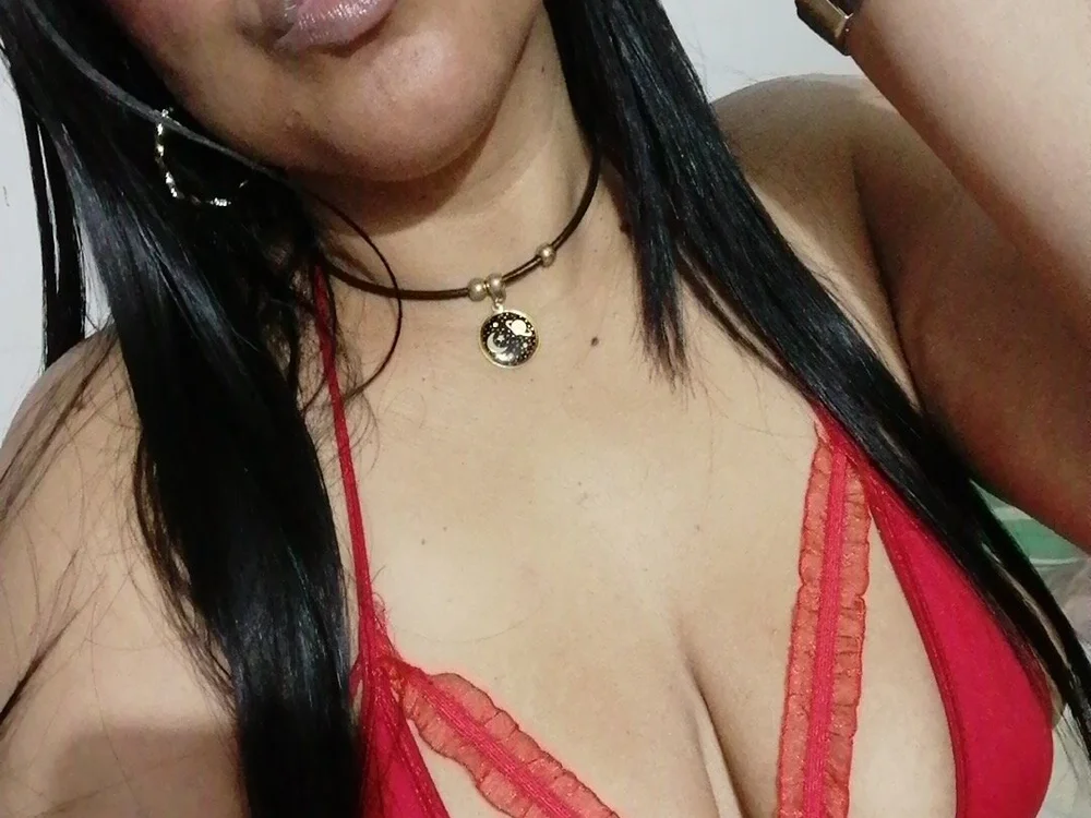 morenaleja183 offline chatrum