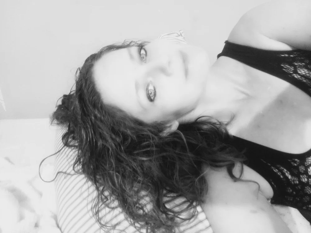 Twistedlove17 Offline Chatraum