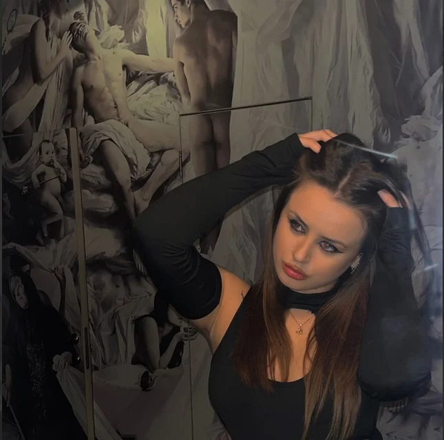 Marry_lunatrix offline chatrum