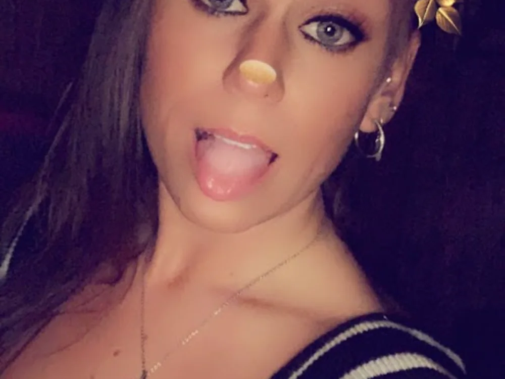 Chat XXX offline de HappyCumDump55