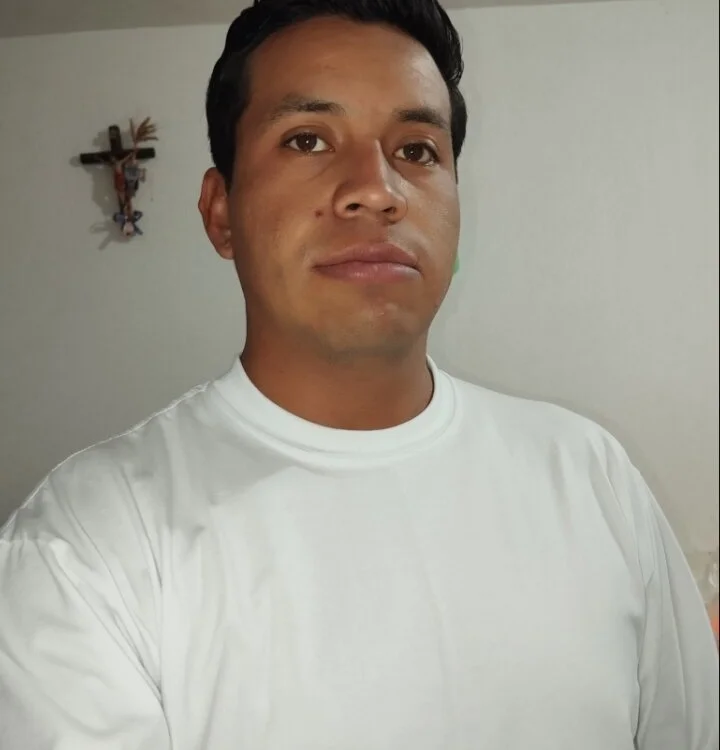 Juanros12 Obrolan XXX Offline