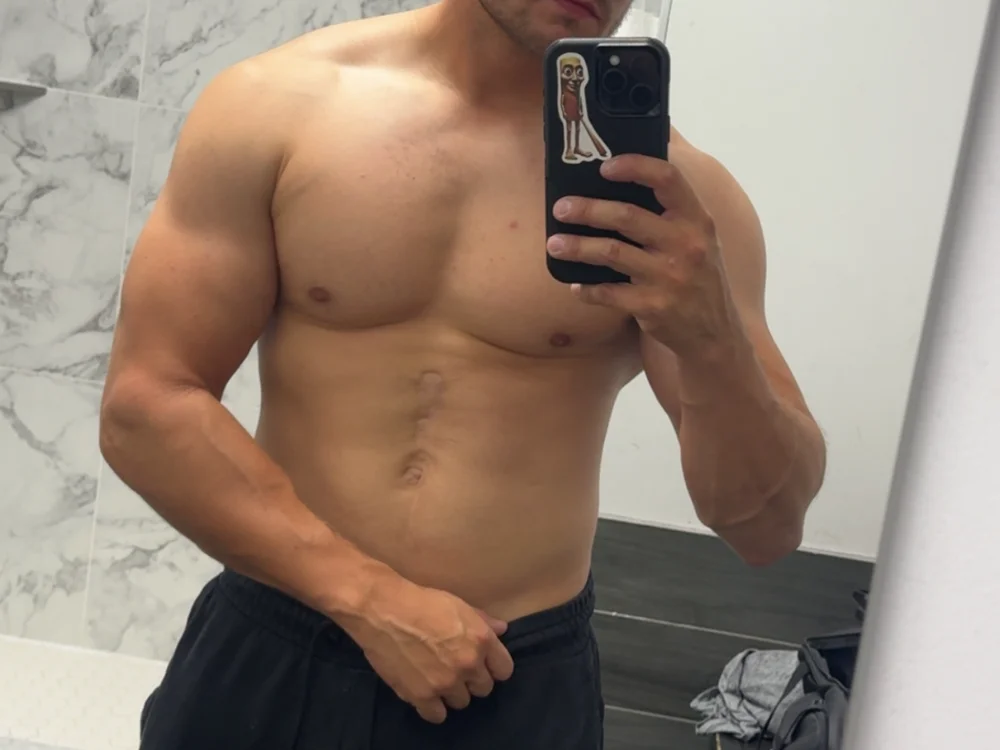 QuietlyFit's Offline XXX Chat