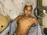 alejandro_boyx18
