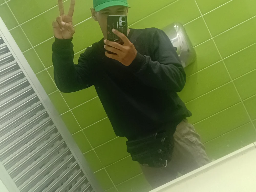 FLACO_19cm Chat XXX offline