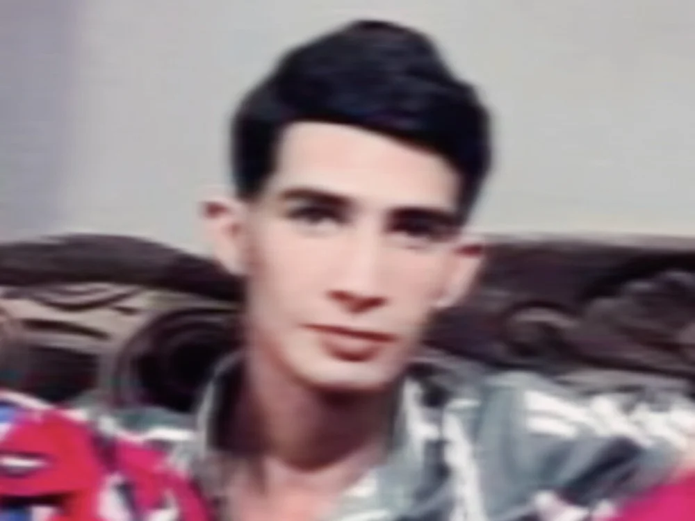 LuxuryBoy04 offline chatrum