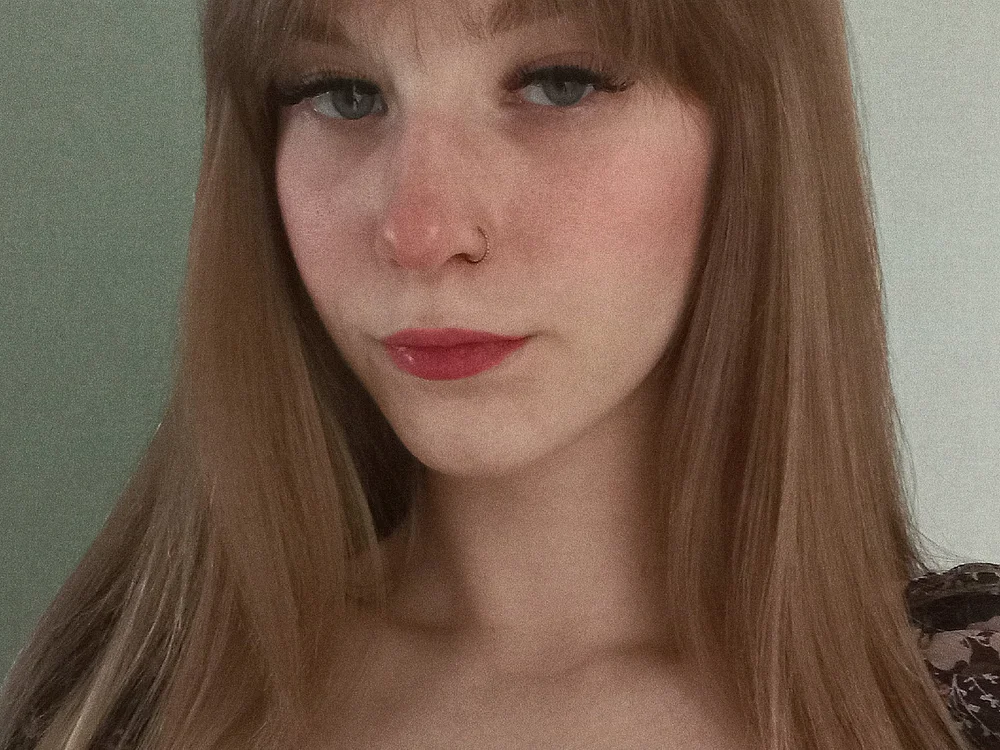 MilliBrownn Offline XXX-Chat