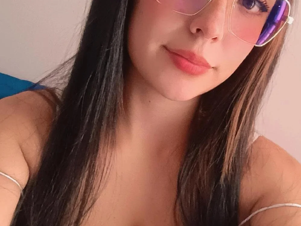 Moon_Rougen Offline XXX chat