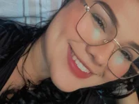 Chat +18 de Luciaa_Abril ao vivo