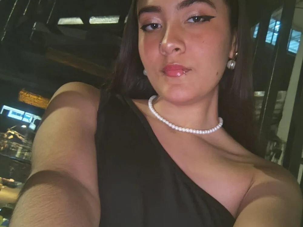 Kira_Bloom01: συνομιλία ΧΧΧ εκτός σύνδεσης