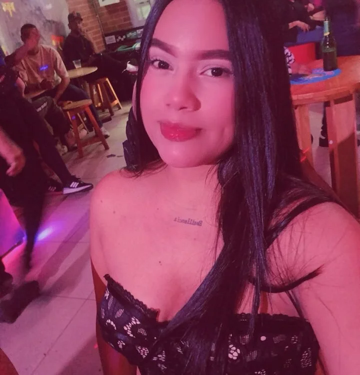 celesteprada1 offline chatrum