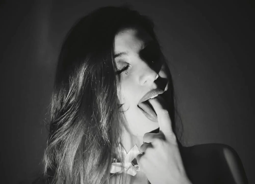 Naomy-daviis offline chatrum