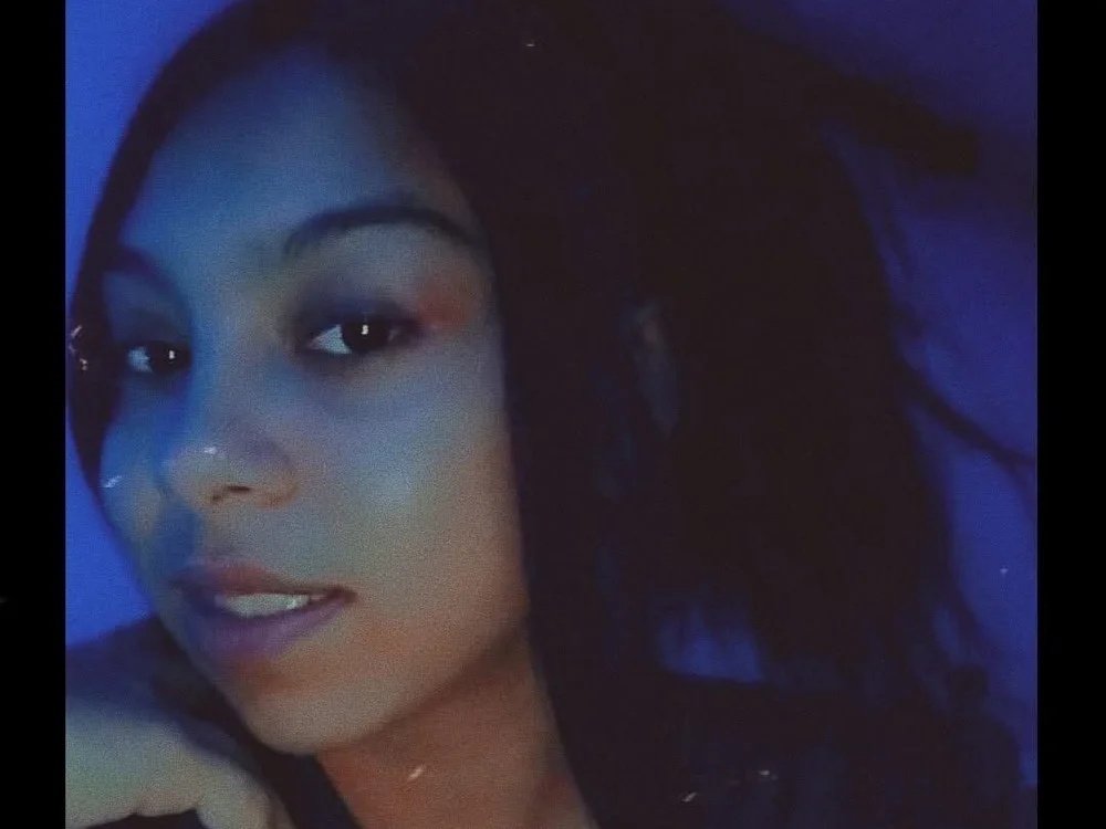 alexiabeatrice227 অফলাইন XXX চ্যাট