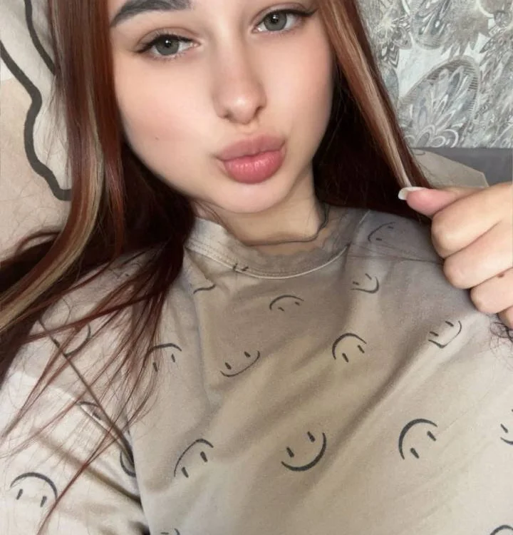 CarlGoldey offline XXX-chat