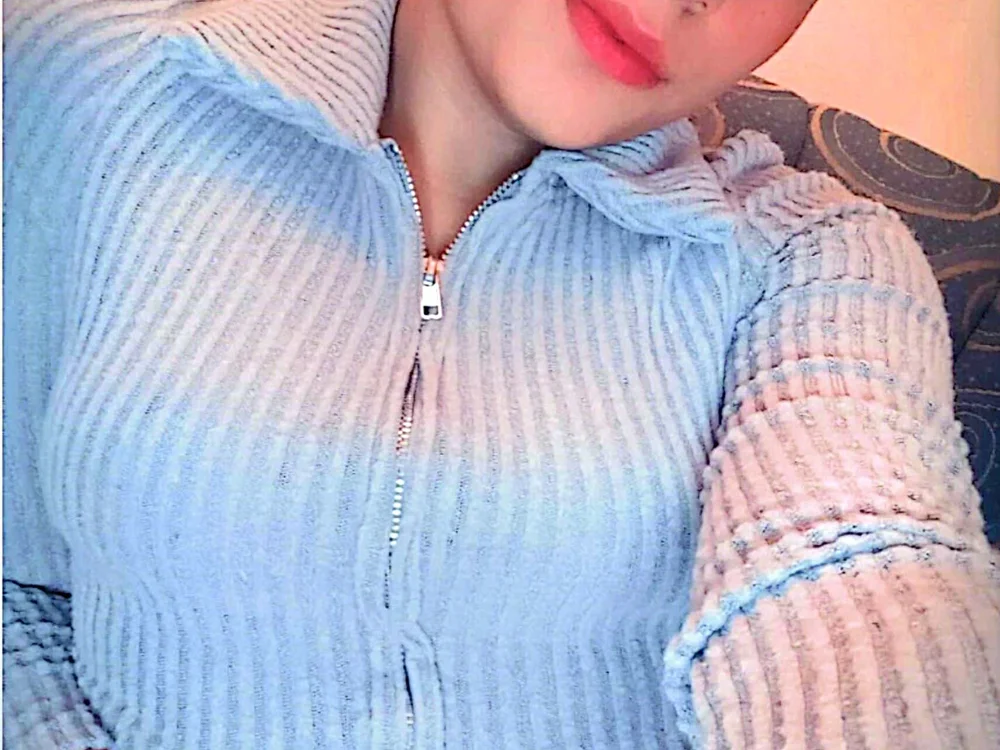 Zoe_999 offline chatrum