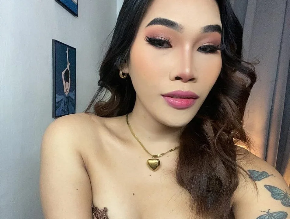 Ur_exotic_Rarebeautyxx Offline XXX-chat