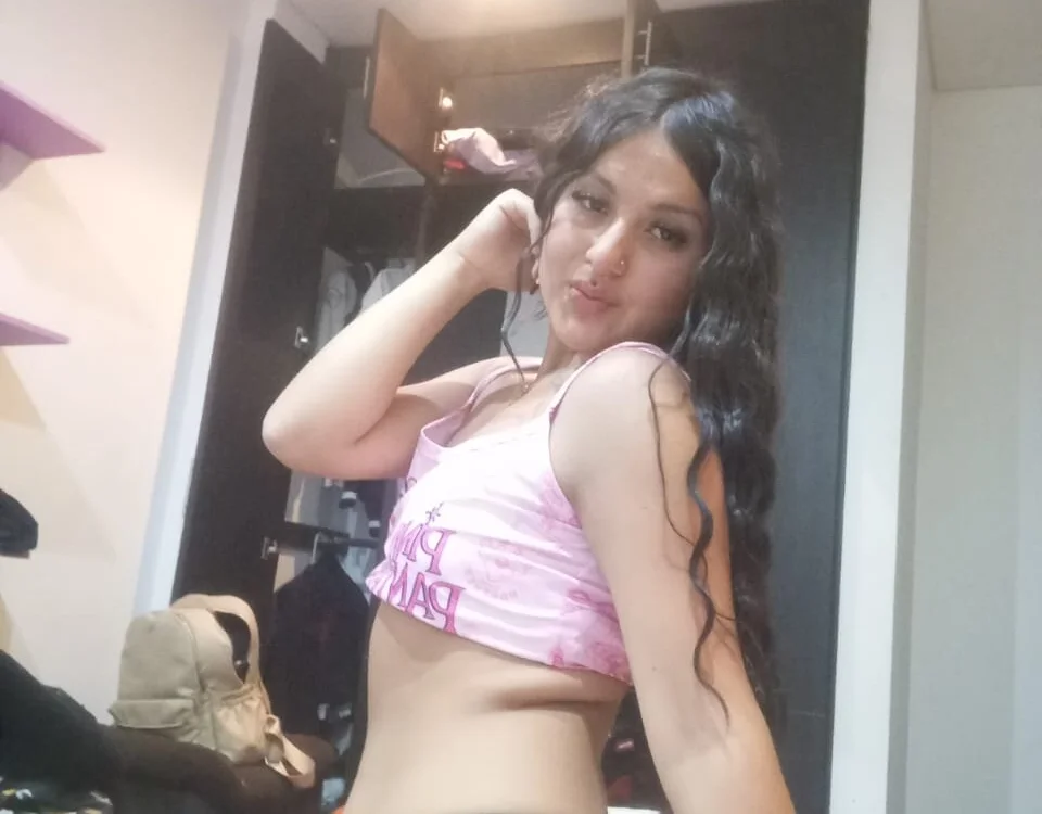Sharlott_Sex2's most recent online preview
