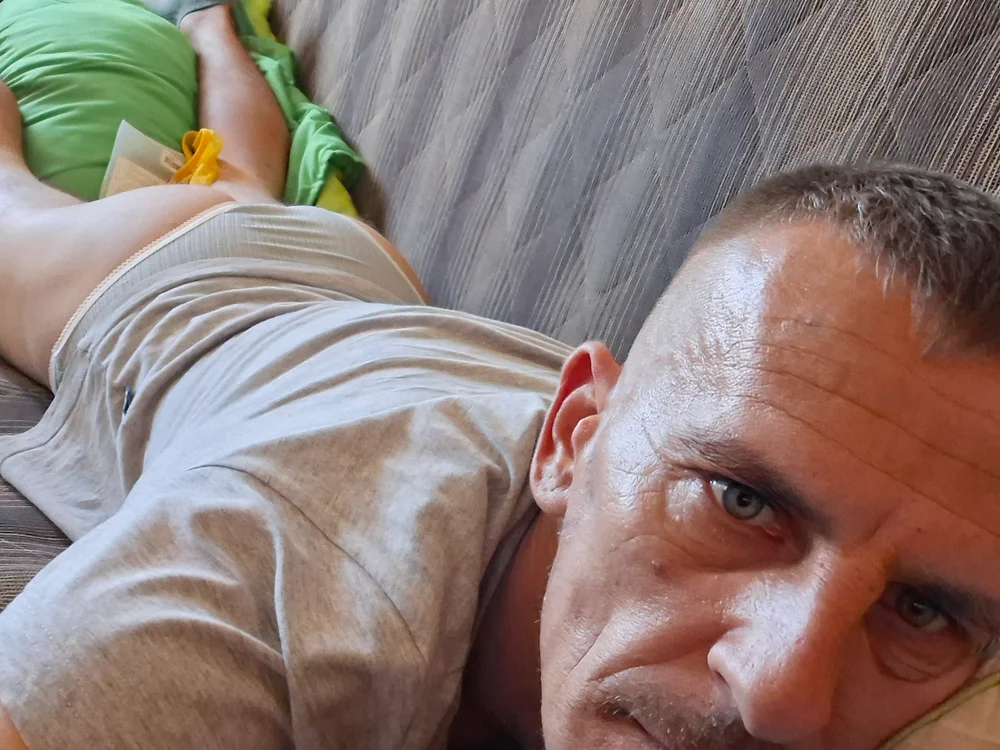 Marianluci69's Offline XXX Chat