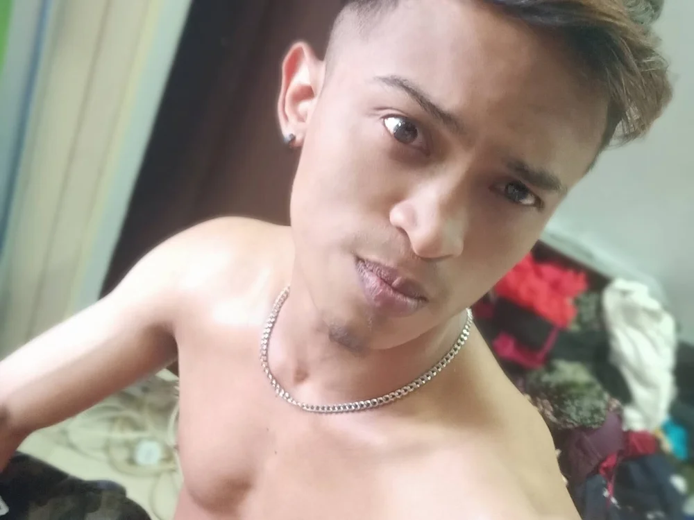 Amiyrul97 offline chatrum