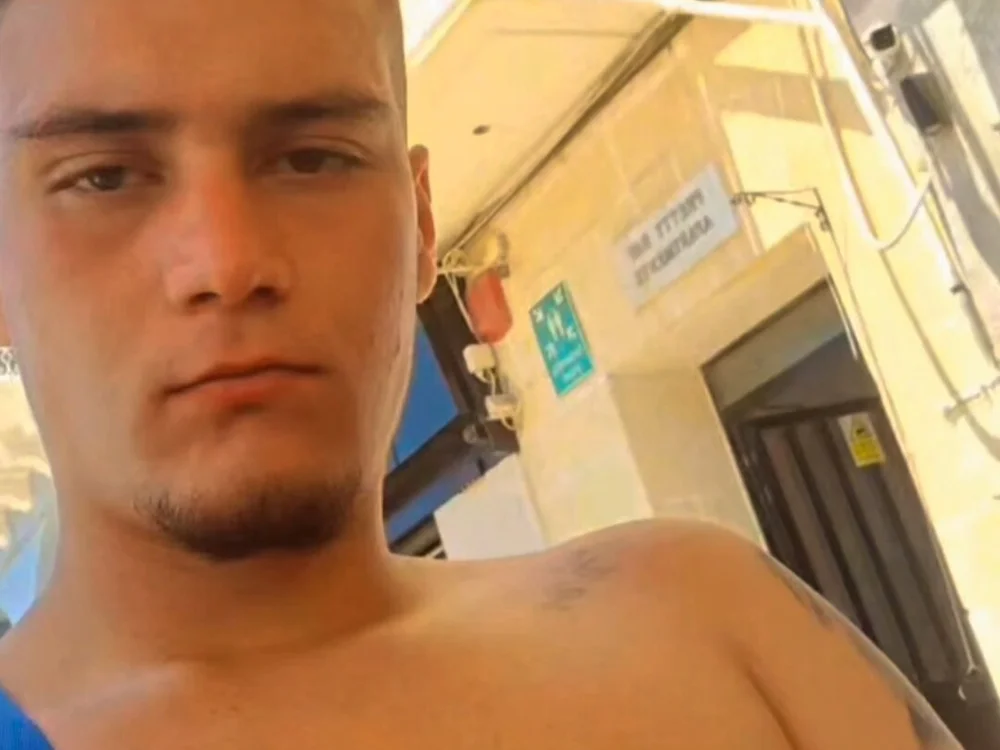 Razor28xxx12 offline chatrum