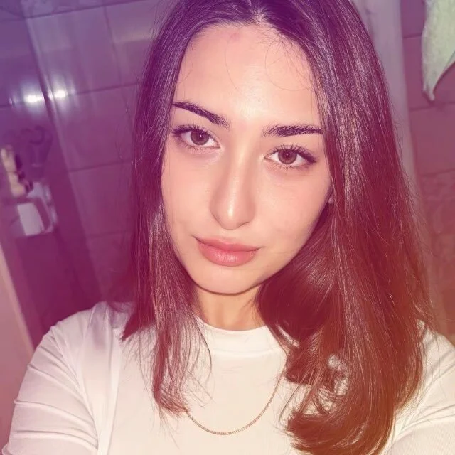 FlossieTroth Chat XXX offline