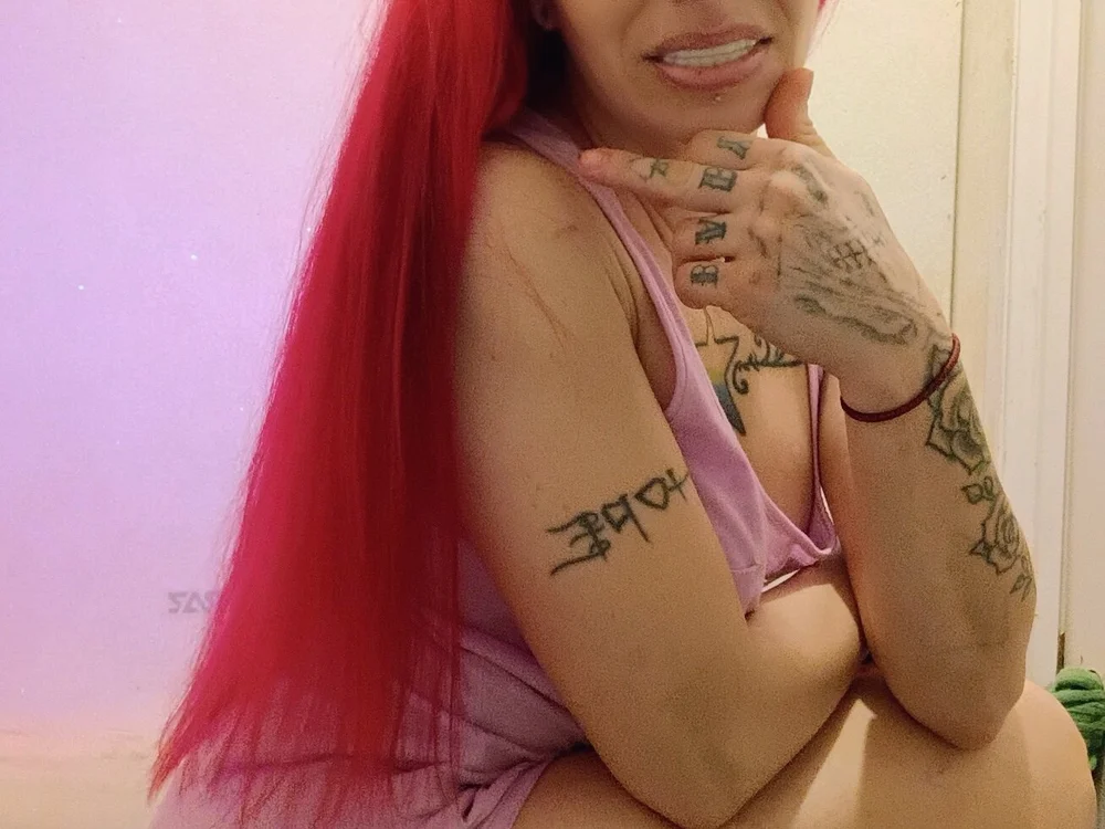 צ'אט XXX לא מקוון של vvictoria_xxx