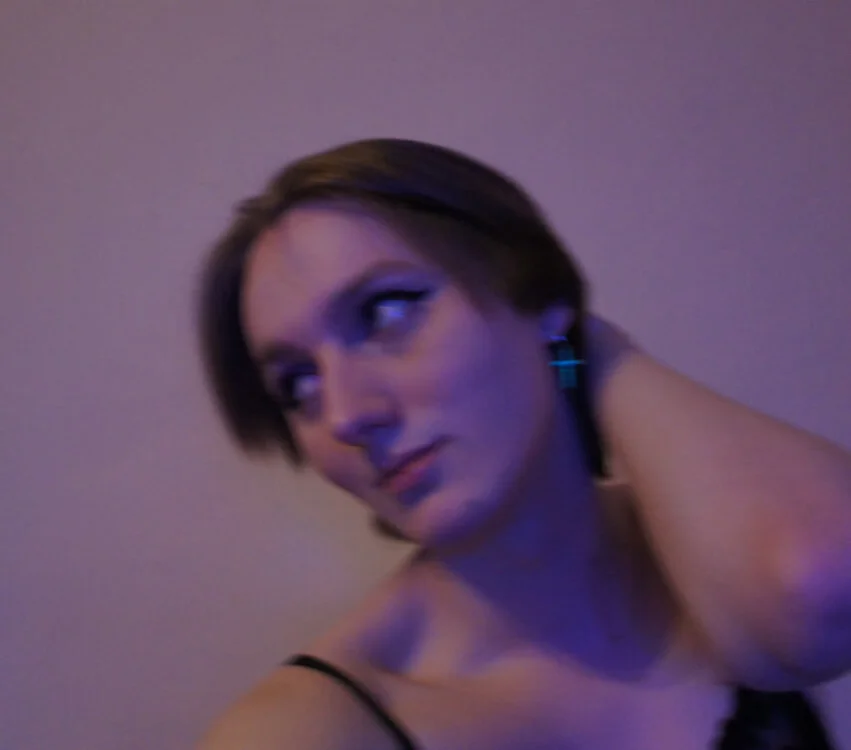 Anna_hub's Offline Chat Room