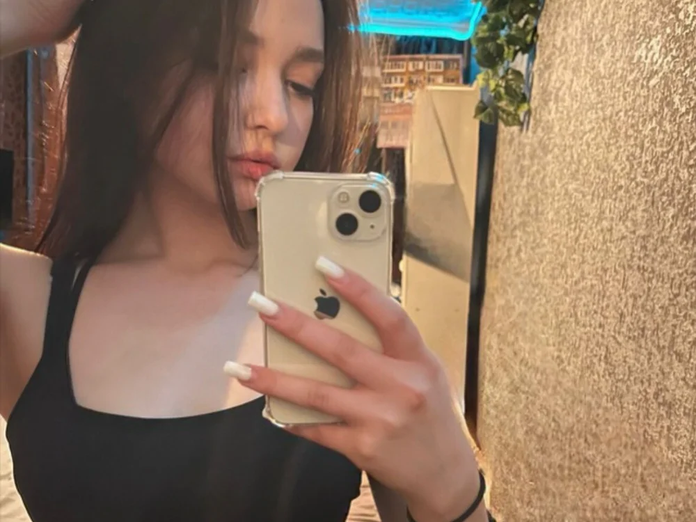 blazee_ash Offline XXX Chat