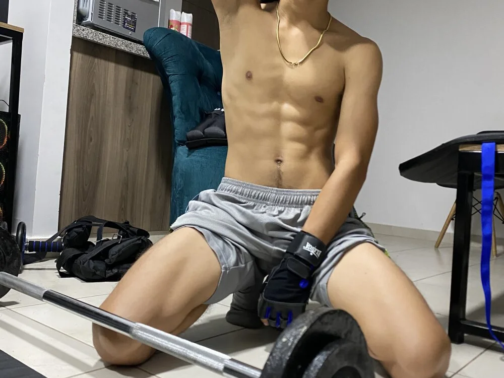 SIXXTOLOVE18 Obrolan XXX Offline