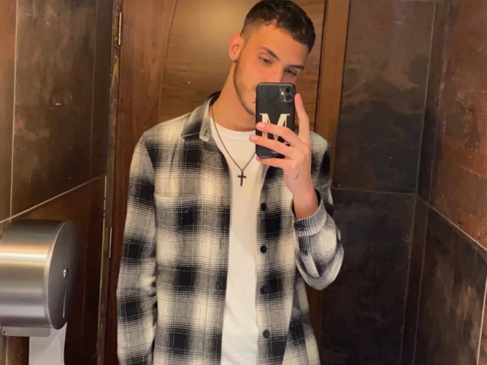 FrenchWhisper69 Chat XXX offline